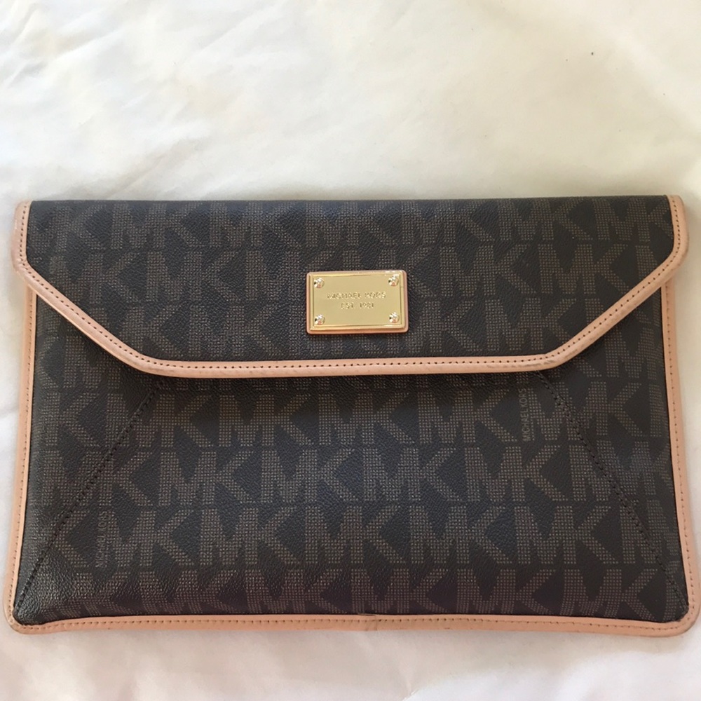 Michael Kors signature tablet case
